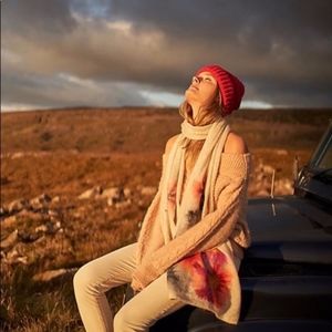 NWOT Felted Bouquet Scarf by Troubadour